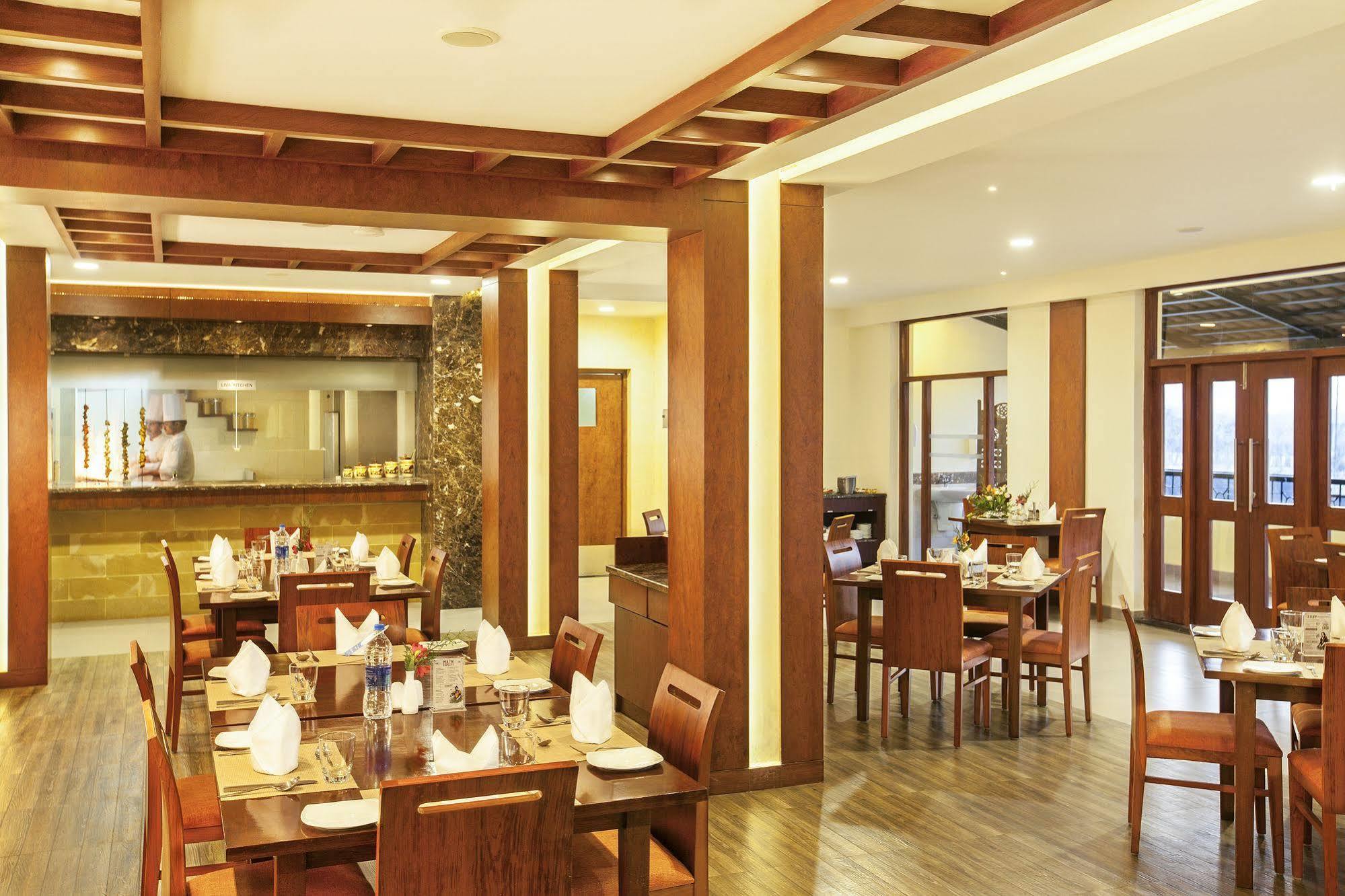 Sterling Ooty Elk Hill Exterior foto